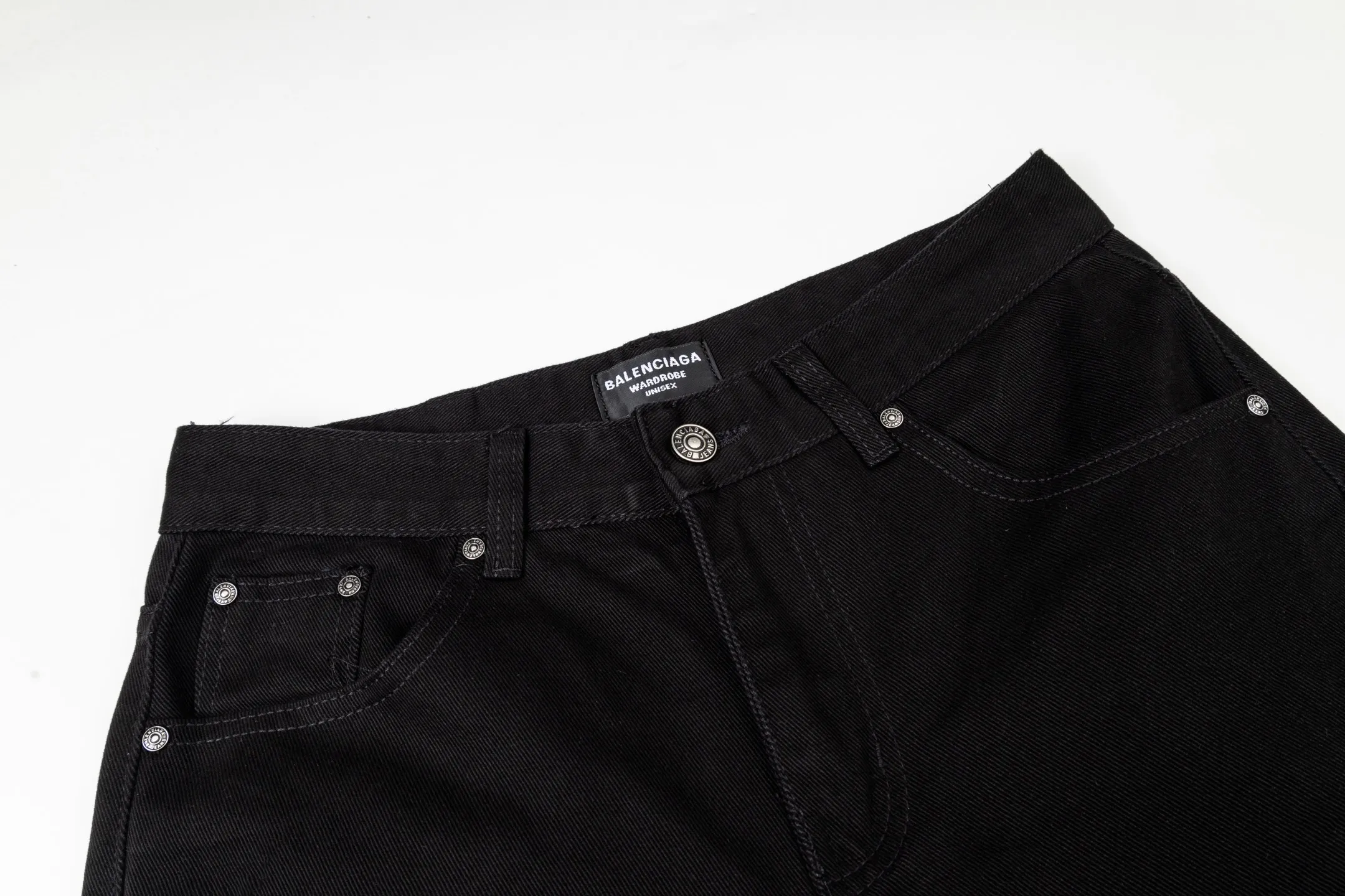 Balenciaga Classic Balenciaga ， ， ， 。 ， ， 。 ， ， 。 ， Versatile， 。 ：1907# ：Black Size：28 30 32 34 36